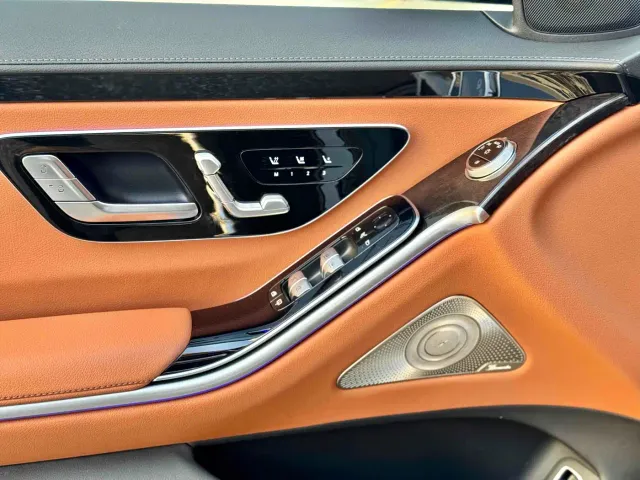 Mercedes-Benz S-Class — Фото автомобиля 4