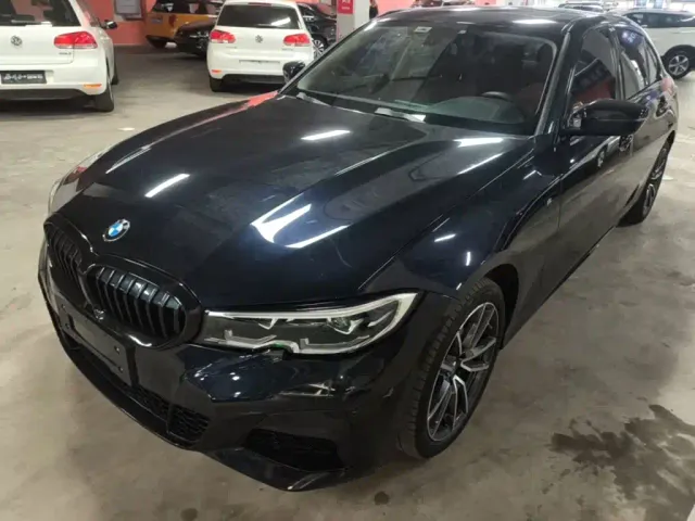 Фотография автомобиля — BMW 3 Series