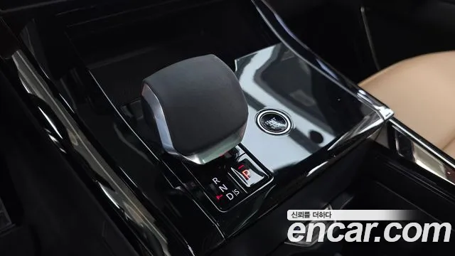 Land Rover Range Rover Sport — Фото автомобиля 9