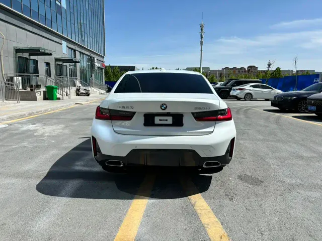 BMW 3 Series — Фото автомобиля 6