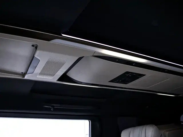 Toyota Alphard — Фото автомобиля 11