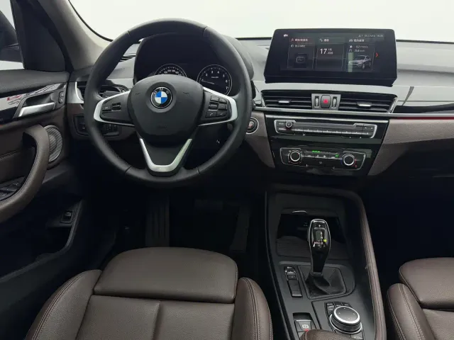 BMW X1 — Фото автомобиля 11
