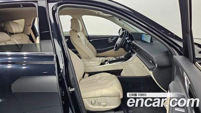 Genesis GV80 2.5T Бензин AWD — Фото автомобиля 10