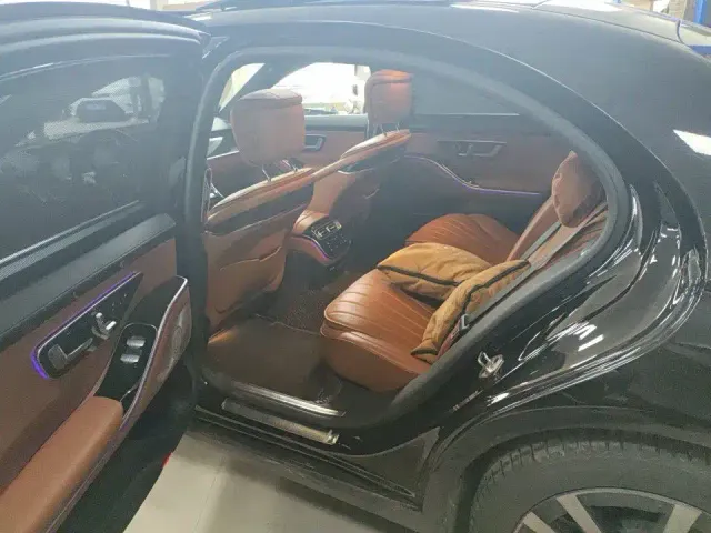 Mercedes-Benz S-Class — Фото автомобиля 3