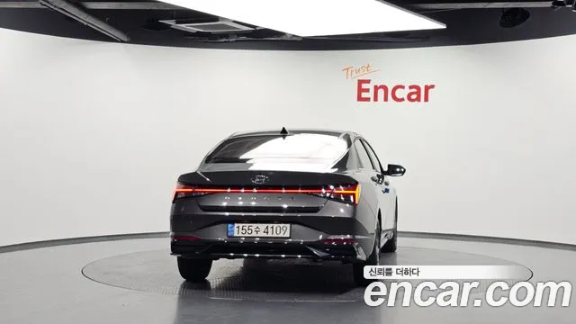 Hyundai AVANTE Avante (CN7) — Фото автомобиля 3