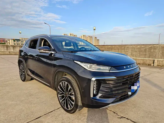 Exeed Exeed Lingyun 2023 400T 2WD Star Premium Edition — Фото автомобиля 3