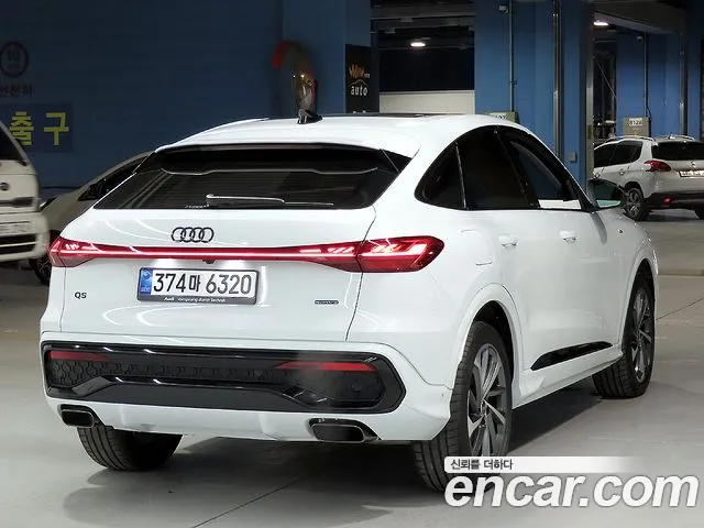 Audi Q5 45 TFSI quattro Sportback S Line — Фото автомобиля 2