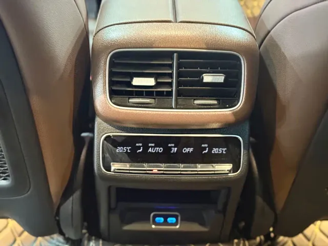 Mercedes-Benz GLE-Class — Фото автомобиля 11