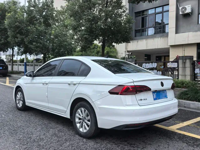 Volkswagen Bora — Фото автомобиля 6