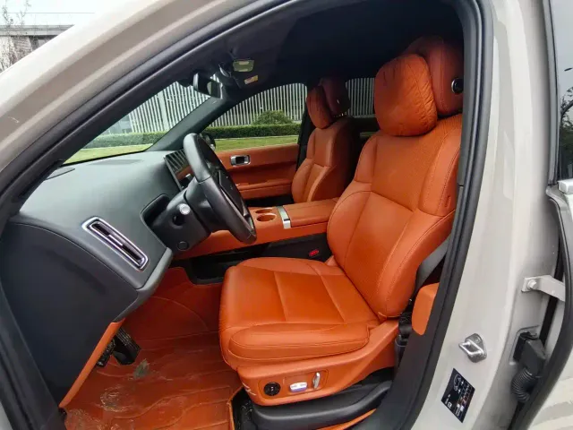 Li Auto L6 — Фото автомобиля 20