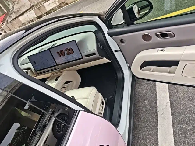 Li Auto i6 — Фото автомобиля 8