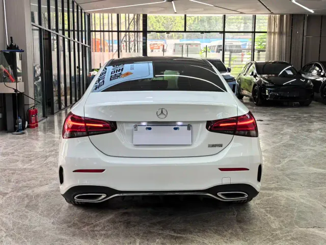 Mercedes-Benz A-Class — Фото автомобиля 6