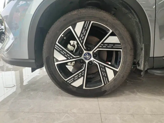 BYD Song Pro — Фото автомобиля 15