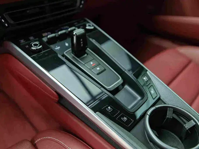 Porsche 911 — Фото автомобиля 14