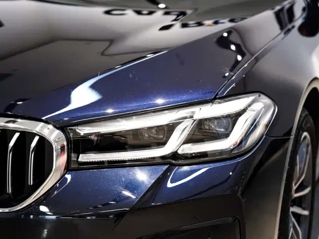 BMW 5 Series — Фото автомобиля 10