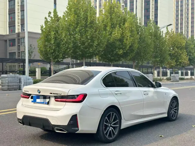 BMW 3 Series — Фото автомобиля 9