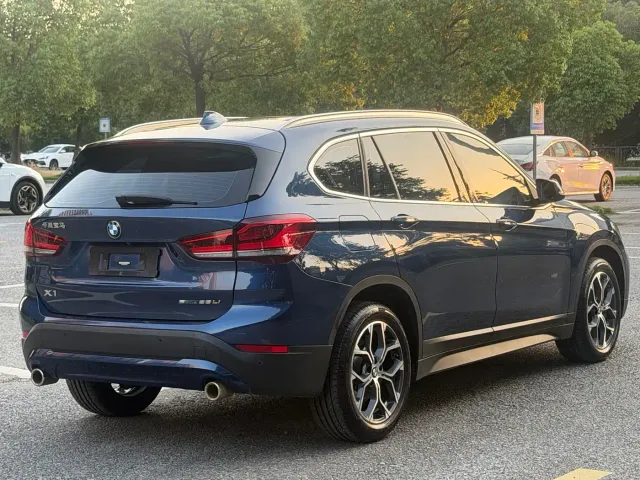 BMW X1 — Фото автомобиля 4