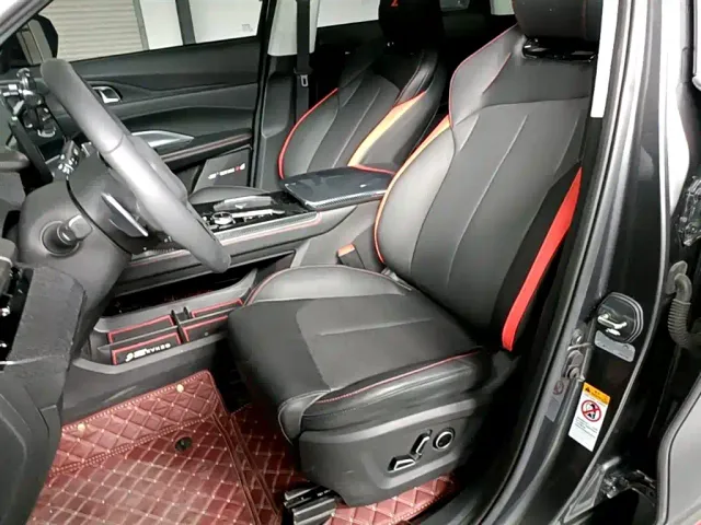 Changan Z6 — Фото автомобиля 14