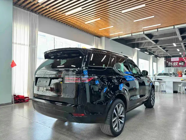 Land Rover Discovery — Фото автомобиля 16