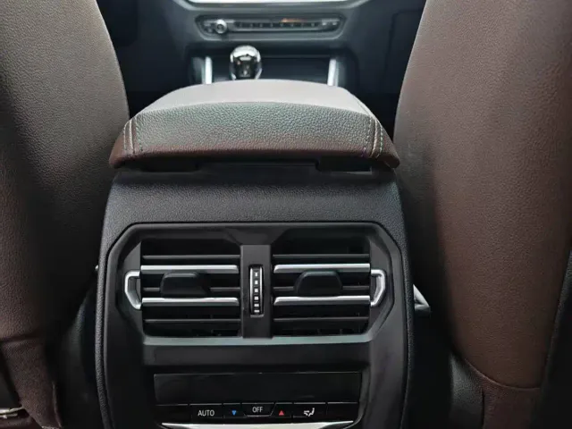 BMW 3 Series — Фото автомобиля 13
