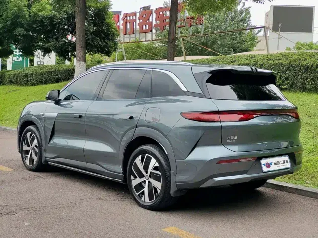 BYD Tang L — Фото автомобиля 4