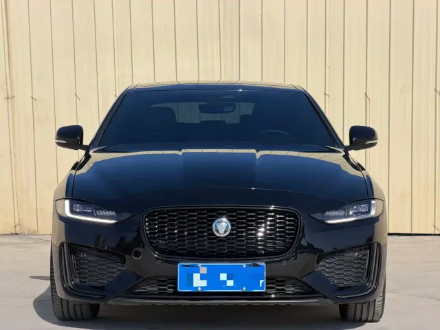 Jaguar XEL — Фото автомобиля 2