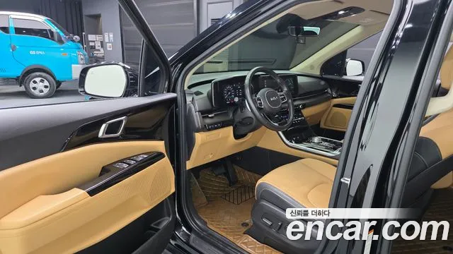 Kia Carnival Generation 4 — Фото автомобиля 10