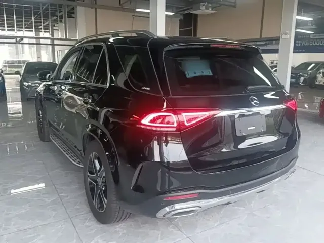 Mercedes-Benz GLE-Class — Фото автомобиля 22