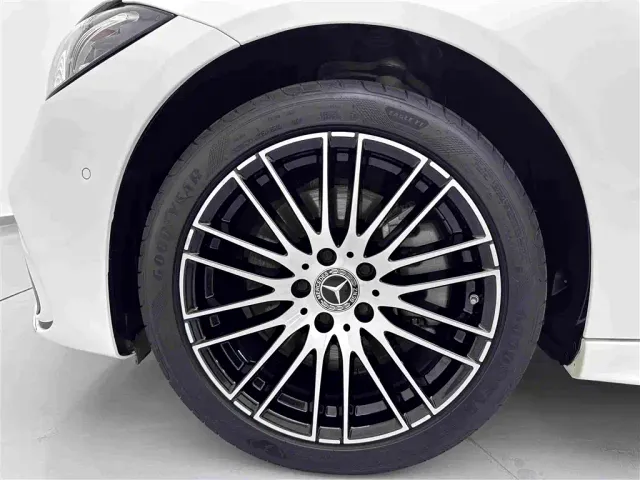 Mercedes-Benz C-Class — Фото автомобиля 29
