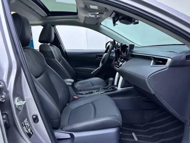 Toyota Corolla Cross — Фото автомобиля 12