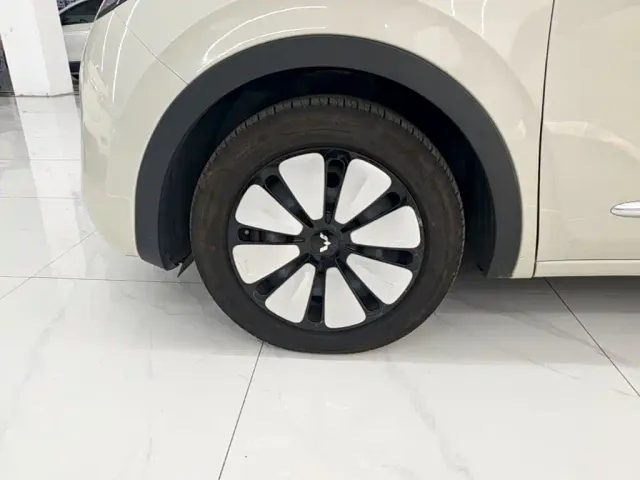 Wuling Bingo — Фото автомобиля 22