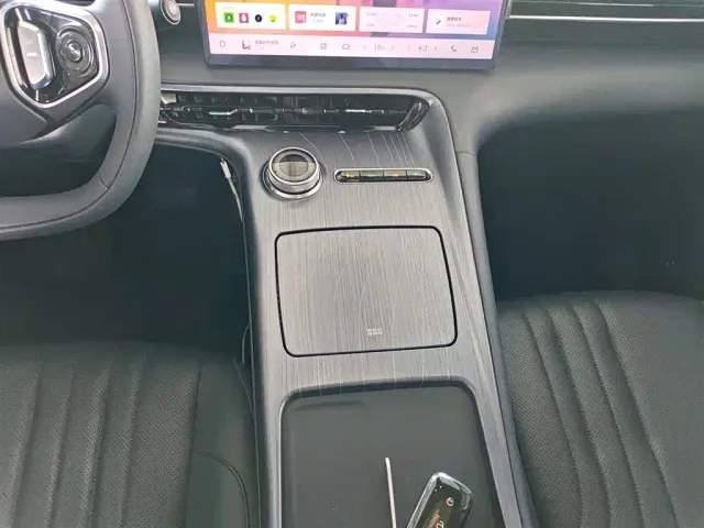 Geely Galaxy E5 — Фото автомобиля 13