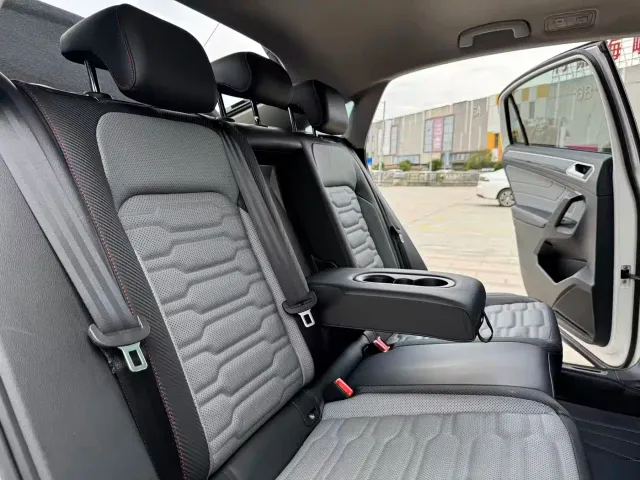 Volkswagen Tiguan X — Фото автомобиля 23
