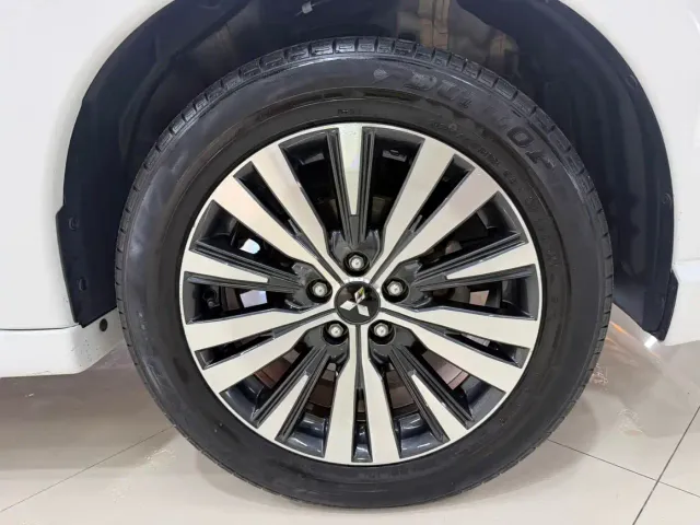 Mitsubishi Outlander — Фото автомобиля 20