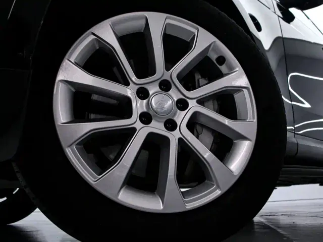 Land Rover Range Rover Sport — Фото автомобиля 18