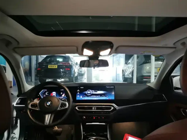 BMW 3 Series — Фото автомобиля 17