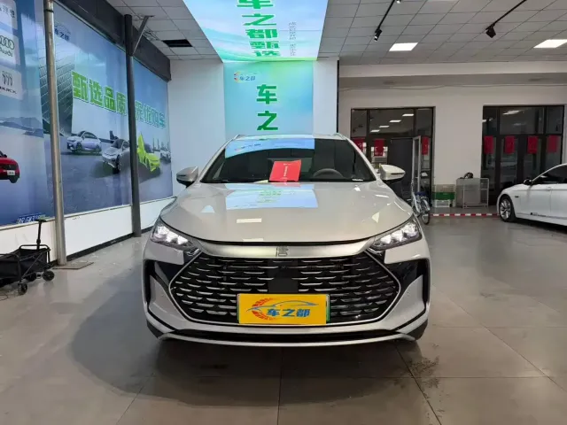 BYD Tang — Фото автомобиля 2