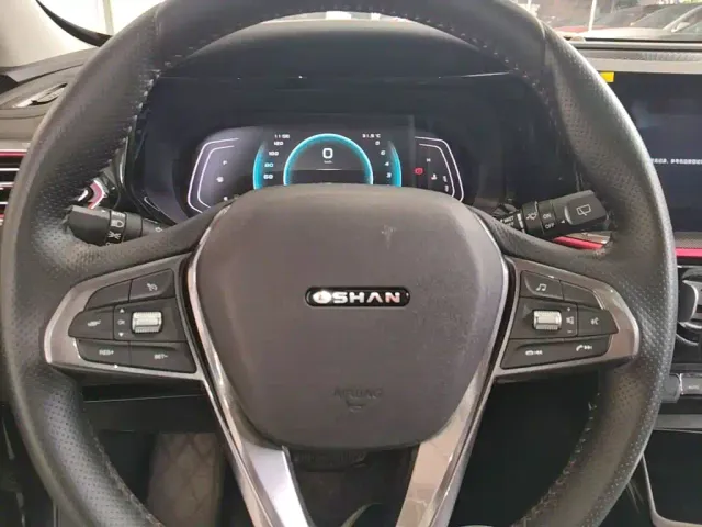 Changan Oushang X5 — Фото автомобиля 10