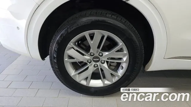 Genesis GV70 2.5T Бензин AWD — Фото автомобиля 3