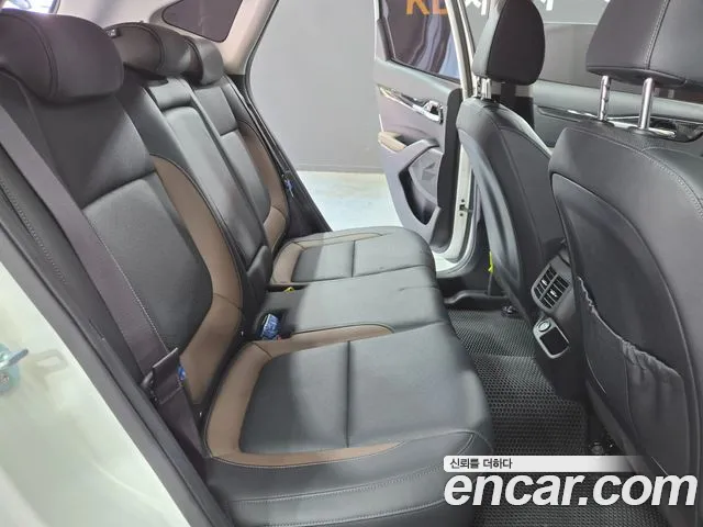 Kia Seltos Seltos Бензин 1.6 турбо 2WD — Фото автомобиля 13