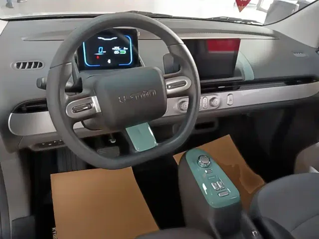 Changan Lumin — Фото автомобиля 9