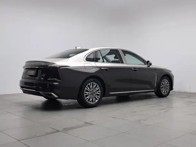 Hongqi H5 — Фото автомобиля 2