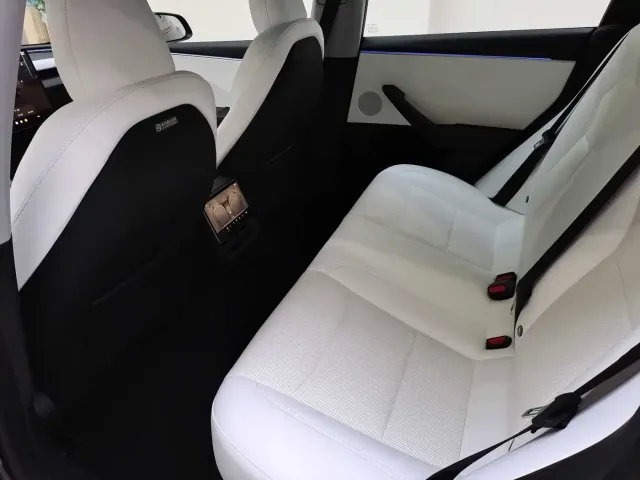Tesla Model 3 2023 Rear-Wheel Drive — Фото автомобиля 8