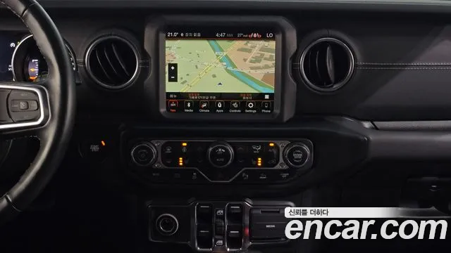 Jeep Wrangler JL — Фото автомобиля 12
