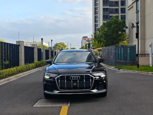 Audi A6 — Фото автомобиля 2