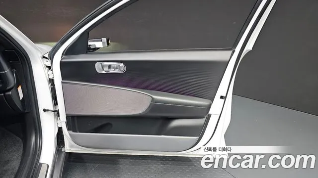 Hyundai Ioniq6 — Фото автомобиля 24