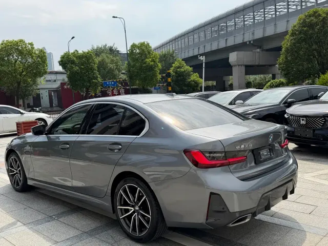 BMW 3 Series — Фото автомобиля 14