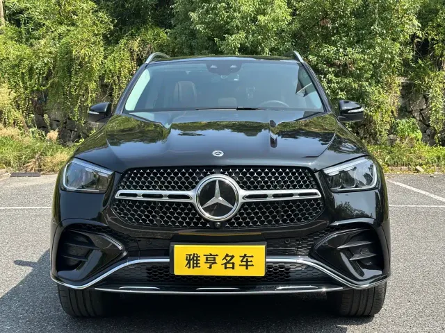 Mercedes-Benz GLE-Class — Фото автомобиля 2