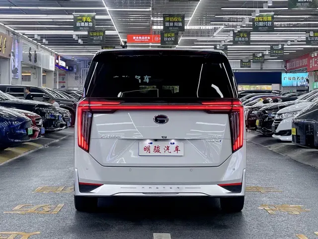 GAC Trumpchi M8 — Фото автомобиля 5