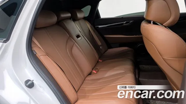 Genesis G80 Бензин 2.5 турбо AWD — Фото автомобиля 9